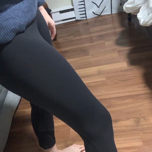 Lululemon running leggings - Picture 8 of 11